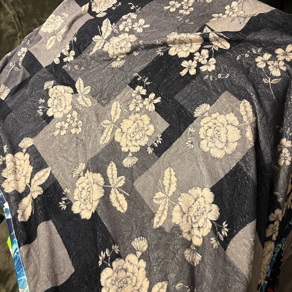 Johnny Was Black Gray Floral travel blanket - Picture 5 of 6